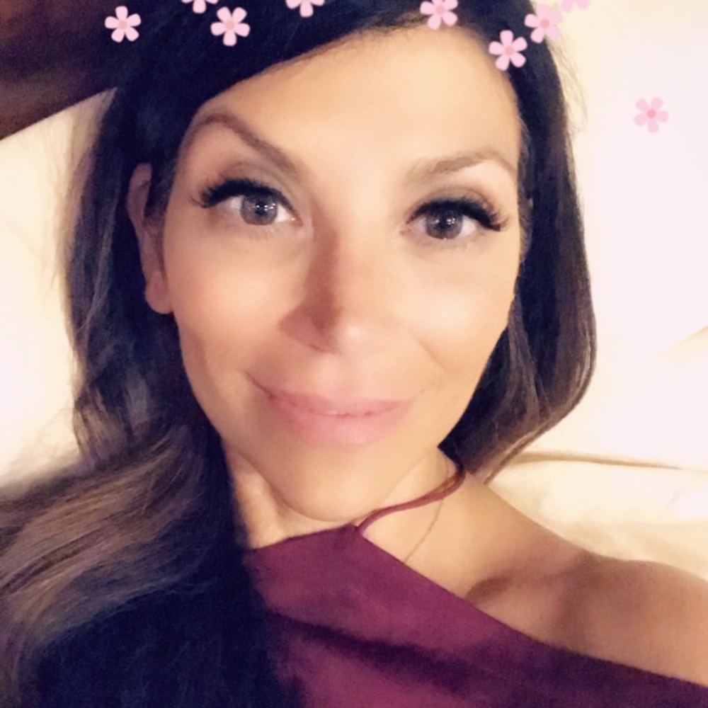 Meet your Posher, Cynthia